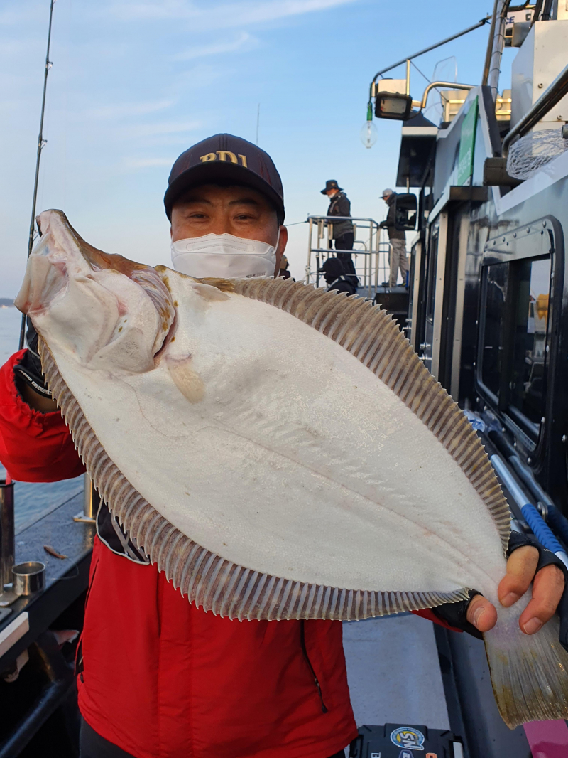 2021년 4월8일 스페이스호 *광어다운샷* 탐사출조 다녀왔습니다.