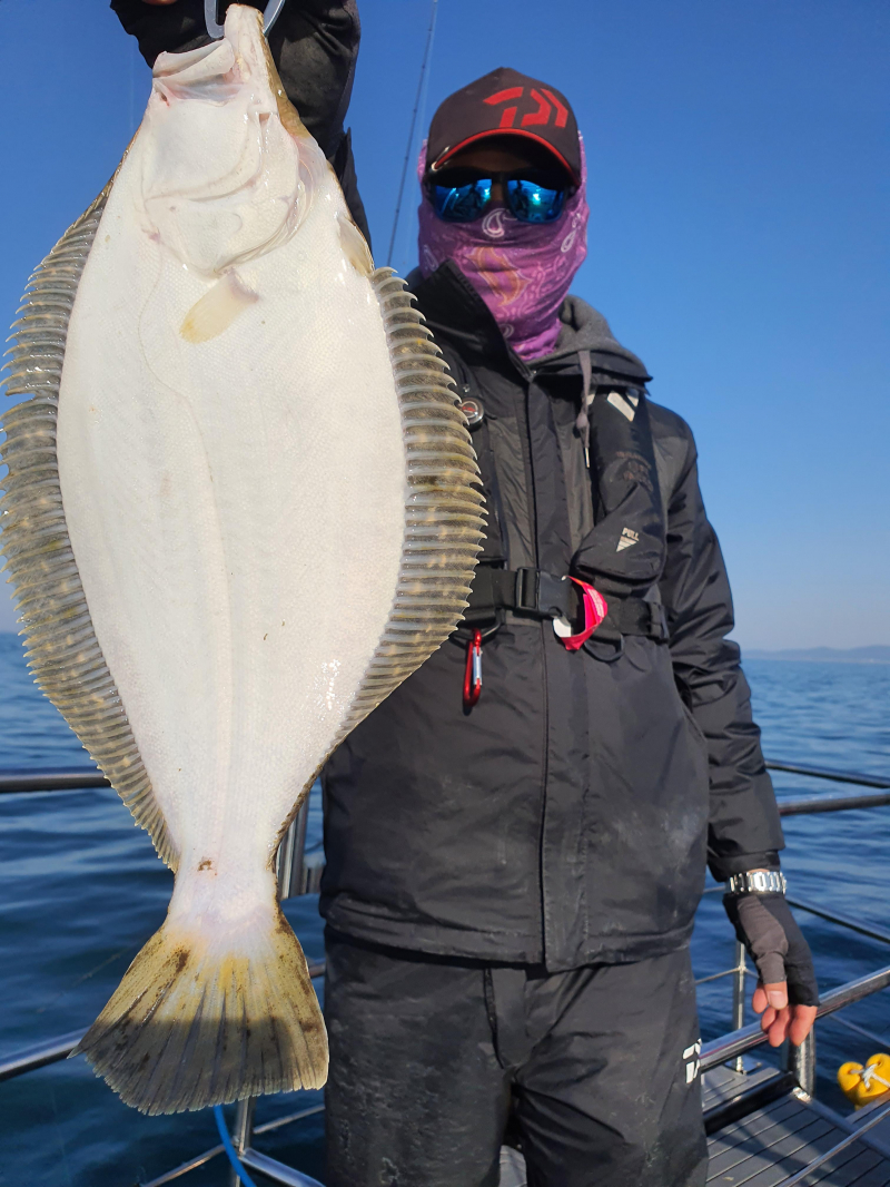 2021년 4월8일 스페이스호 *광어다운샷* 탐사출조 다녀왔습니다.