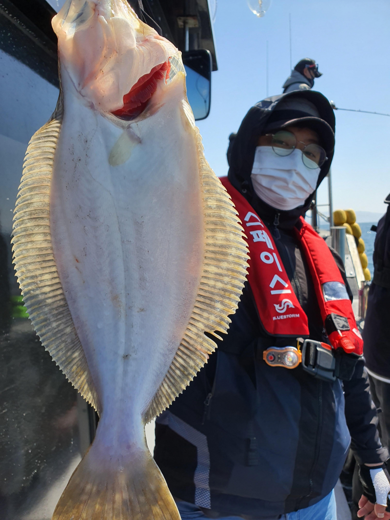 2021년 4월8일 스페이스호 *광어다운샷* 탐사출조 다녀왔습니다.