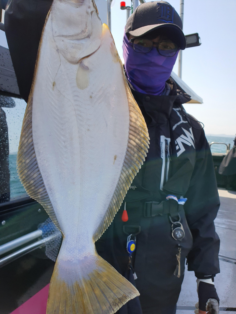 2021년 4월9일 스페이스호 *광어다운샷* 탐사출조 다녀왔습니다.