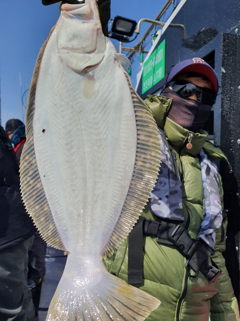 2021년 4월9일 스페이스호 *광어다운샷* 탐사출조 다녀왔습니다.