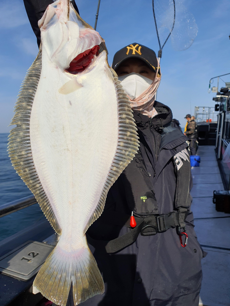 2021년 4월9일 스페이스호 *광어다운샷* 탐사출조 다녀왔습니다.