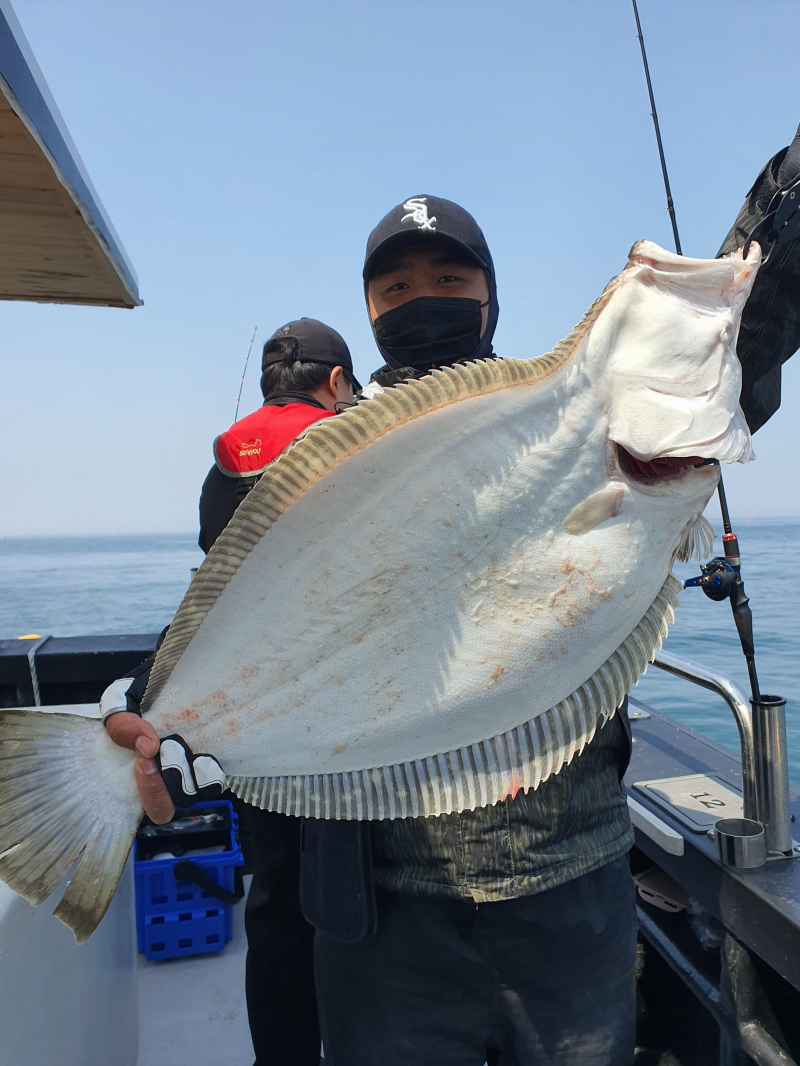 2021년 4월11일 스페이스호 *광어다운샷* 탐사출조 다녀왔습니다.