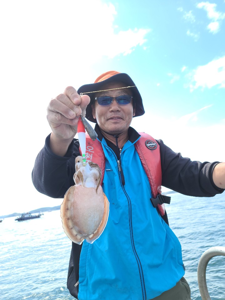 9월24일 오천서해호 쭈꾸미 갑오징어 조황입니다